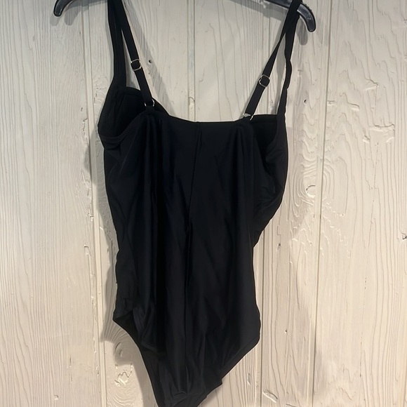 Azul by Maxine of Hollywood Floral One Piece Swim Suit Size 14 - Picture 4 of 6